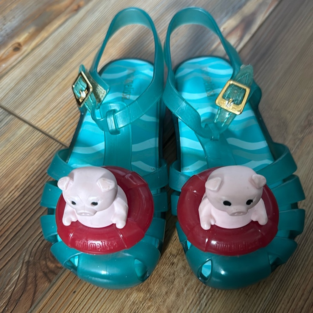 Mini Melissa piggy sandals size 10